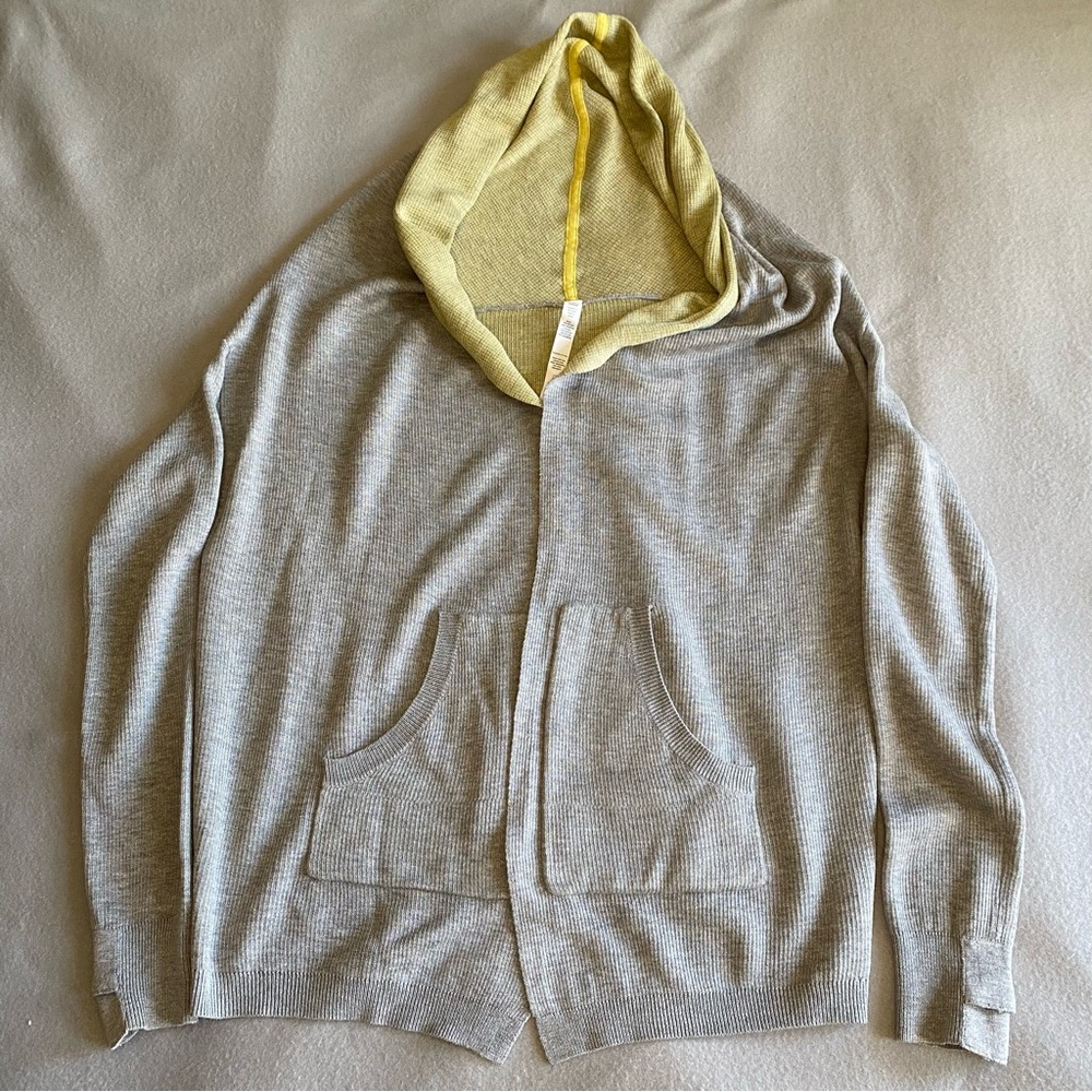 Lululemon Sweater Women’s Size 10